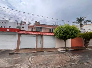 Casa de 3 habitaciones, Morelia · Casa Renta en Camelinas