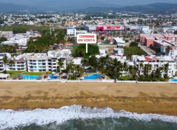 Terreno / Lote , Manzanillo · Terreno en Venta en Manzanillo a 215 m de La Playa
