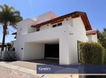 GENTRY REAL ESTATE · Casa en Venta en Lomas del Campanario III