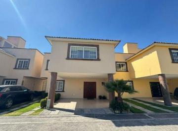 Casa en condominio de 3 habitaciones, Metepec · Casa en Renta Residencial Torrecillas, Metepec