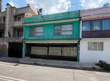 7273173f41b176314e1e11772f397789624fa96cc81ad9452ece2a0ed3b760b6 · Departamento en Renta en San Rafael, Tlalnepantla Edo Mex