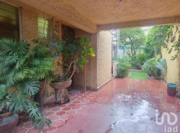 Casa · 333m² · 7 Recámaras · 3 Estacionamientos · Casa en Venta Muy Amplia en Nezahualcoyot