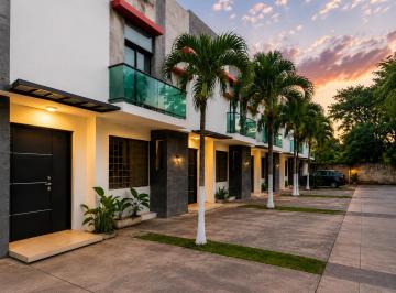 Casa de 2 habitaciones, Mérida · Mérida, Cerca de La Gran Plaza, en Venta Casa de 2 Rec. Super Precio