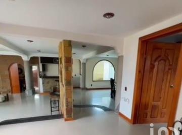 Casa · 449m² · 5 Recámaras · 6 Estacionamientos · Casa con Jacuzi en Venta Santa Anita Huiloac Apizaco