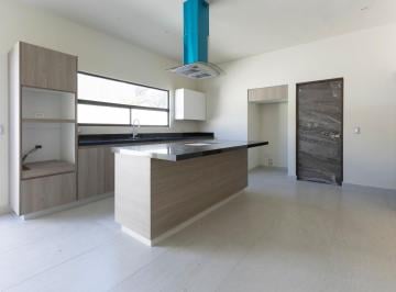Casa · 276m² · 3 Recámaras · 3 Estacionamientos · Casa en Venta Residencial Las Esmeraldas