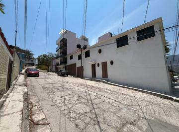 Casa de 8 habitaciones, Chilpancingo de los Bravo · Casa en Venta Col. 20 de Noviembre