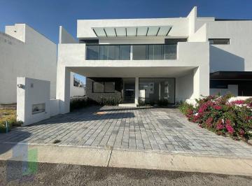 6ff104ac82e7fe6704244cb252fdaa4ed6782ed891e39e4e952c2ccd24f67faa · Casa en Venta en Bio Grand Juriquilla