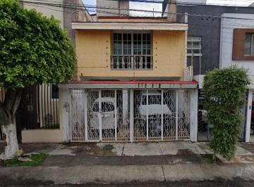 Casa de 4 habitaciones, Guadalajara · Venta de Casa en Jardines de San Jose Guadalajara Jalisco