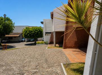 Casa de 3 habitaciones, León · Casa en Venta – Bosques del Refugio