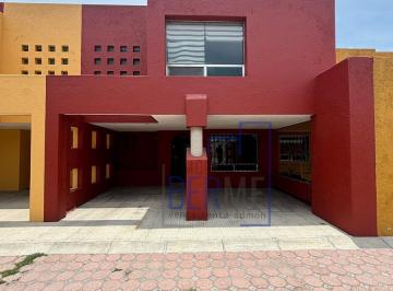 Casa · 168m² · 3 Recámaras · 2 Estacionamientos · Casa en Privada, Cerca Udla y Colegio Mexico, Renta Puebla