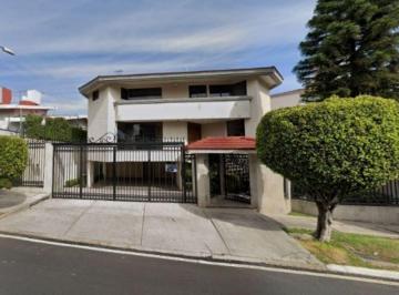 Casa · 1019m² · 4 Recámaras · 2 Estacionamientos - ACTIVOS E INVERSIONES · Venta de Casa en Bosque de Las Lomas, Cuajimalpa, Cdmx.
