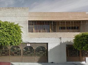 Casa de 3 habitaciones, Celaya · Venta de Casa en Zona de Oro Celaya Guanajuato