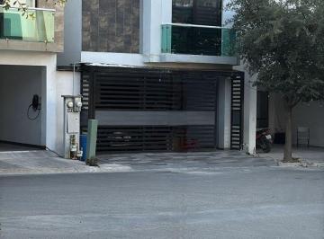 Casa · 3 Recámaras · 2 Estacionamientos · Casa - Cumbres Provenza