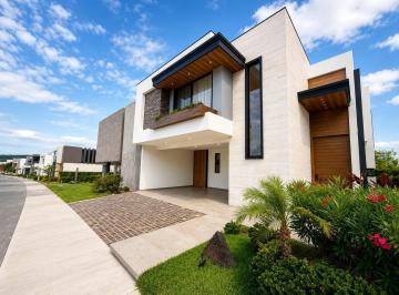 Casa · 265m² · 3 Recámaras · Casa en Venta con Recámara en Planta Baja en Punta Tiburón Riviera Veracruzana Alvarado Veracruz