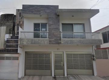 Casa de 3 habitaciones, Veracruz · Casa en Venta en Col. Panaderos Veracruz Veracruz