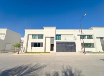 Casa · 3 Recámaras · 2 Estacionamientos · Casa en Renta en Hermosillo en Montecalabria Residencial