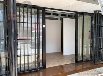 Local comercial · 30m² · 2 Estacionamientos · Local en Renta en Blvd. González Bocanegra, León Gto