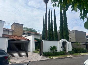 Casa de 4 habitaciones, Querétaro · Casa Misiones Juriquilla Renta $55,000 / Venta $11'800,000, Juriquilla Qro.