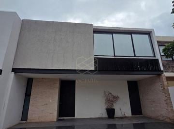 Casa · 4 Recámaras · 2 Estacionamientos · Casa en Mayorca Residencial