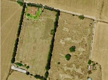 Rancho · 560m² · 3 Recámaras · 2 Estacionamientos · Rancho a Solo Unos Minutos de La Ciudad! con Residencia y Bodega Incluidos.