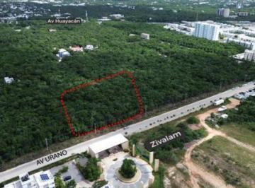 Terreno / Lote · 10000m² · Terreno en Venta en Cancun con Uso de Suelo Mixto 1 Ha