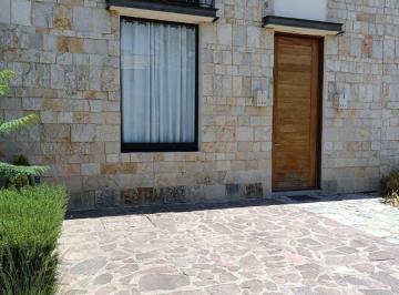 Casa de 3 habitaciones, León · Hermosa Casa Amueblada en Fraccionamiento Cerrado con Amenidades