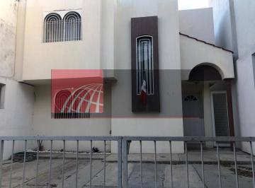 Casa · 205m² · 3 Recámaras · 2 Estacionamientos · - Cr Casa Renta Bosques del Contry