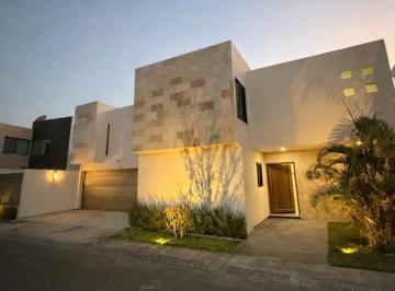 Casa · 325m² · 3 Recámaras · 2 Estacionamientos · Casa en Venta Riviera Veracruzana