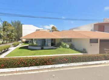 1 · Casa en Venta en Costa de Oro, Boca del Río: Exclusiva Propiedad en Condominio Cerrado
