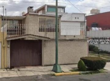 1 · Casa en Venta en Colonia Morelos 1ra Seccion C. P. 50120, Toluca de Lerdo, Estado de Mexico