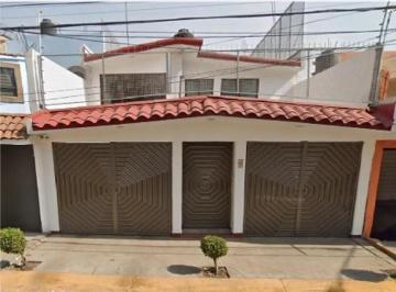 1 · Casa en Venta en Colonia Bosques de Aragon C. P. 57170, Nezahualcoyotl, Estado de Mexico