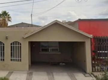 1 · Casa Independiente en Venta en Zona Industrial, Delicias