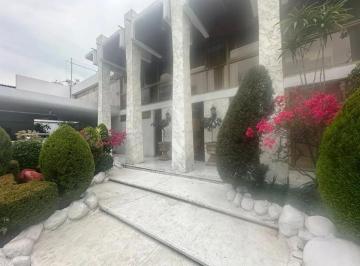1 · Casa en Venta en Lomas de Tecamachalco
