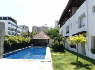 Casa · 245m² · 3 Recámaras · 2 Estacionamientos · Casa de Lujo en Venta en Acapulco Diamante