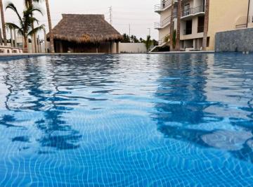 Casa · 110m² · 2 Recámaras · 1 Estacionamiento · Villa Arena Planta Baja con Alberca