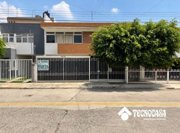 Casa de 5 habitaciones, Zapopan · Casa en Renta en Jardines de San Ignacio