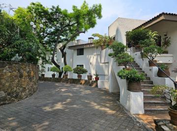 Departamento · 182m² · 4 Recámaras · 2 Estacionamientos · Departamento en Fraccionamiento Rancho Cortes