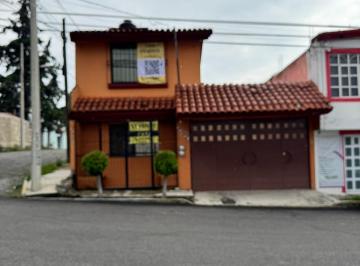 Casa de 5 habitaciones, Puebla · Amplia Casa con Mas de 5 Lugares de Estacionamiento