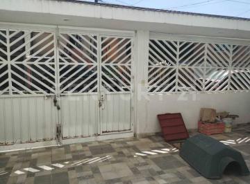 Casa · 161m² · 6 Recámaras · 2 Estacionamientos · Casa en Venta en Valle de de Aragon