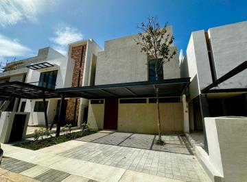 Casa · 267m² · 3 Recámaras · Casa en Renta en Rio
