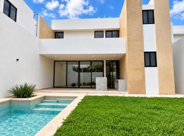 Casa de 4 habitaciones, Mérida · Casa en Venta en Temozon Norte Mérida