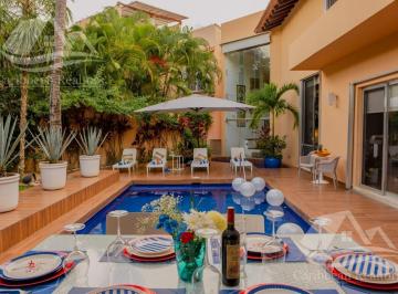 Casa · 514m² · 3 Recámaras · 2 Estacionamientos · Casa en Venta Puerto Aventuras