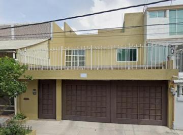Casa de 3 habitaciones, Venustiano Carranza · Casa en Venta en Jardín Balbuena