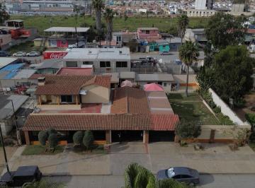 Casa de 4 habitaciones, Ensenada · Propiedad Multifamiliar | 3 Unidades en 1 y Gran Jardín | Ensenada