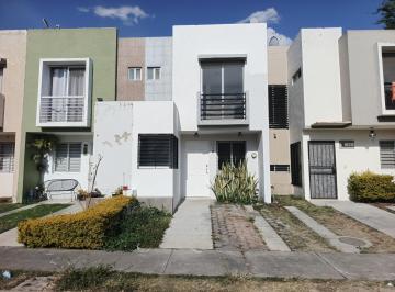 Casa en condominio de 3 habitaciones, Zapopan · Casa en Venta en Campo Real – Condominio Murcia