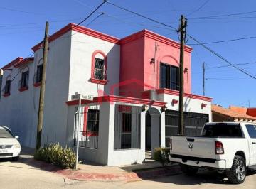Foto principal · Casa en Venta en Col. Plaza Grande