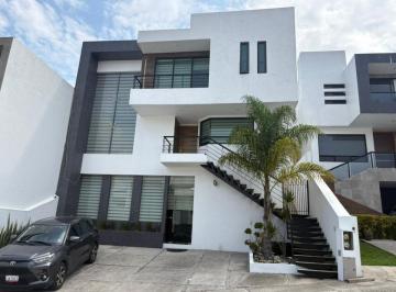 Casa de 3 habitaciones, Atizapán de Zaragoza · Casa en Renta en Bosque Esmeralda