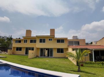 Casa · 190m² · 4 Recámaras · 2 Estacionamientos · Casa en Pueblo José G Parres