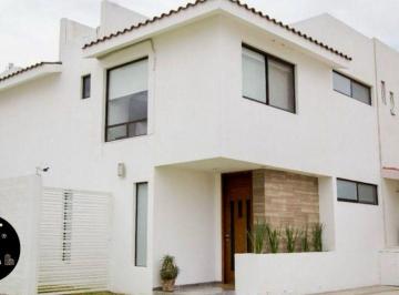Casa en condominio de 3 habitaciones, Aguascalientes · Casa Amueblada en Renta Residencial Las Plazas$20,000 Ideal Para Ejecutivos