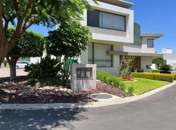 Casa en condominio de 4 habitaciones, Querétaro · Casa en Venta Centro Sur Queretaro Casa Marqués